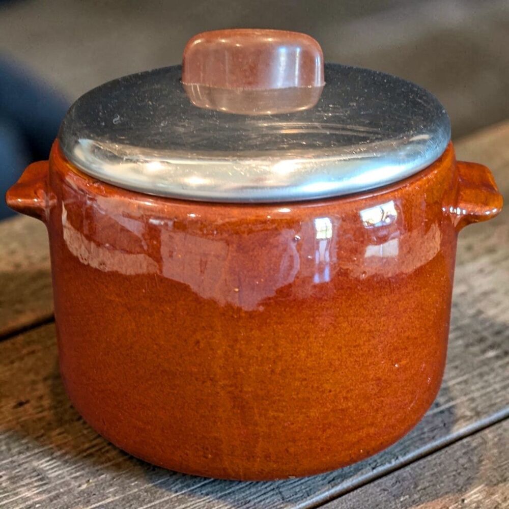 West Bend Bean Pot Vintage 1950s glazed stoneware crock 2 Qt With Chrome Lid
